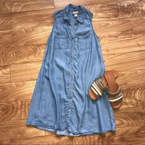 ✨Chambray Sleeveless Button Down Dress✨